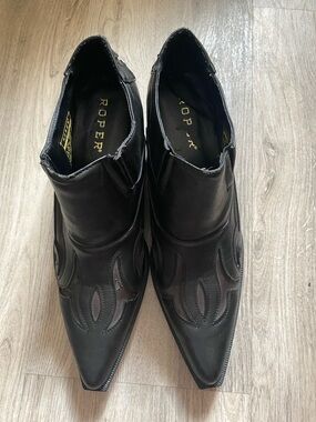 Roper Western Sarah Tooled-Inlay Pointed Toe Cowboy Booties